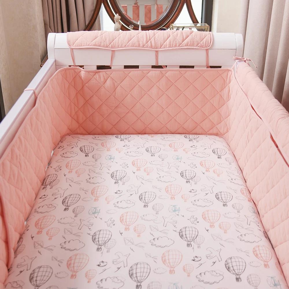 Pare-chocs berceau crêpe Plaid beige coton doux - Protection barres lit bébé pour un sommeil sécurisé