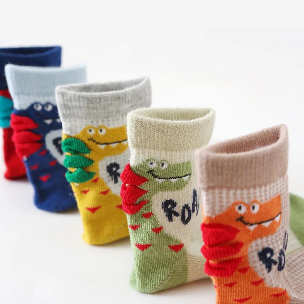 5 paires de chaussettes en coton pour enfants, motif de dinosaure de dessin animé, maille respirante