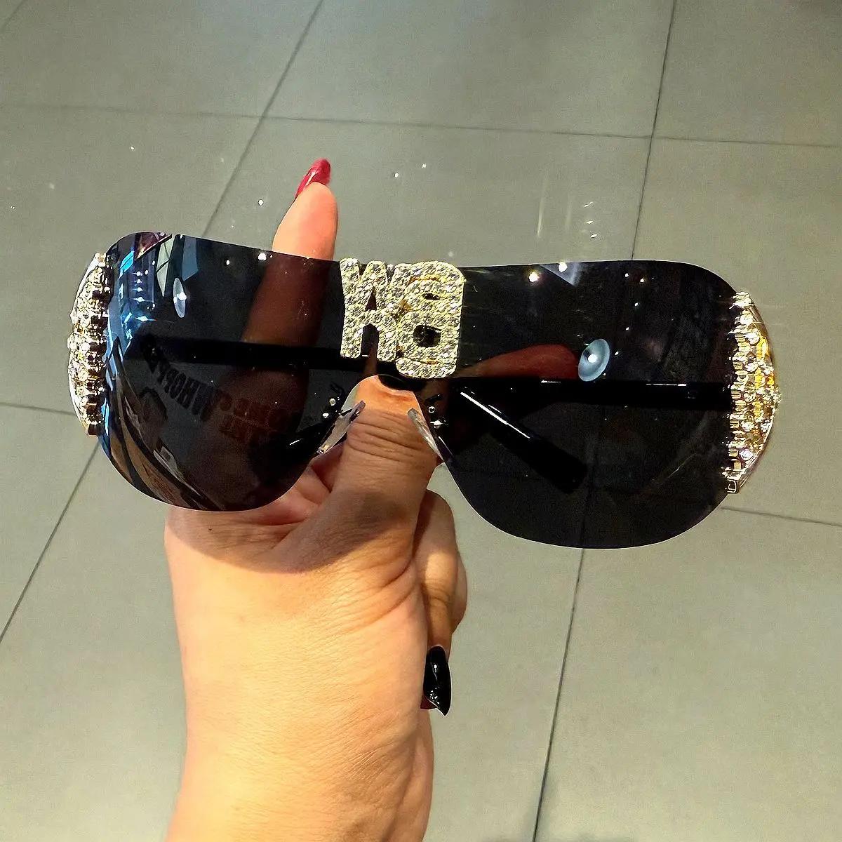 Lunettes de soleil de luxe y2k sans monture pour femmes, avec lettres en strass, de marque de stylis