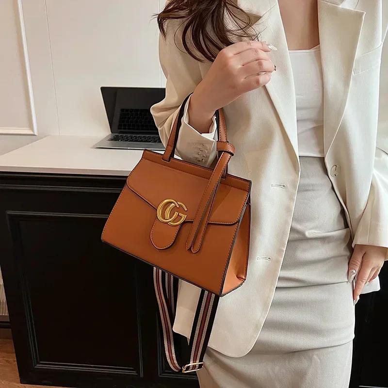 Sac à dos de voyage léger en nylon pour femme 2026, imperméable et antivol, grande capacité, sac à b