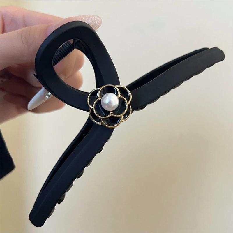 Grande pince à cheveux élégante noire mate en forme de camélia, style français, nouveau design, pinc
