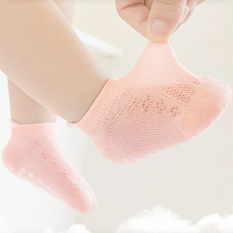 5 paires de chaussettes antidérapantes pour enfants, motif d'ours de dessin animé mignon, chaussette