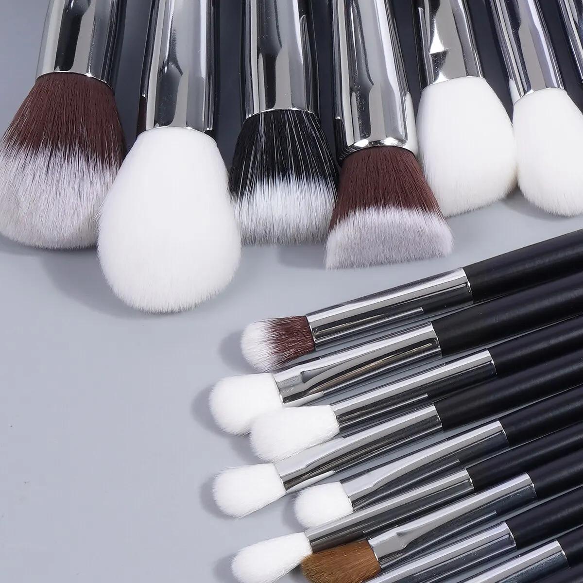Ensemble de pinceaux de maquillage professionnels, outils de beauté cosmétiques, fond de teint, fard