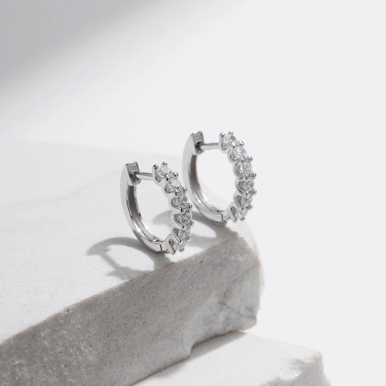 MODIAN D couleur Moissanite petites boucles d'oreilles en argent Sterling 925 creux scintillant bouc