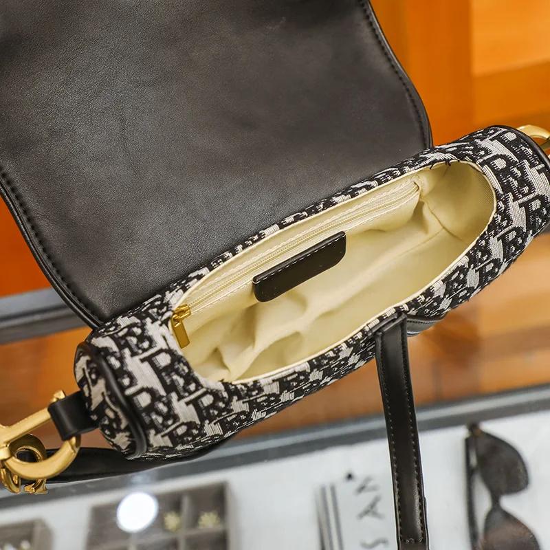 Sac à main en demi-cercle brodé irrégulier pour femmes, sac de selle à large bandoulière, asymétriqu