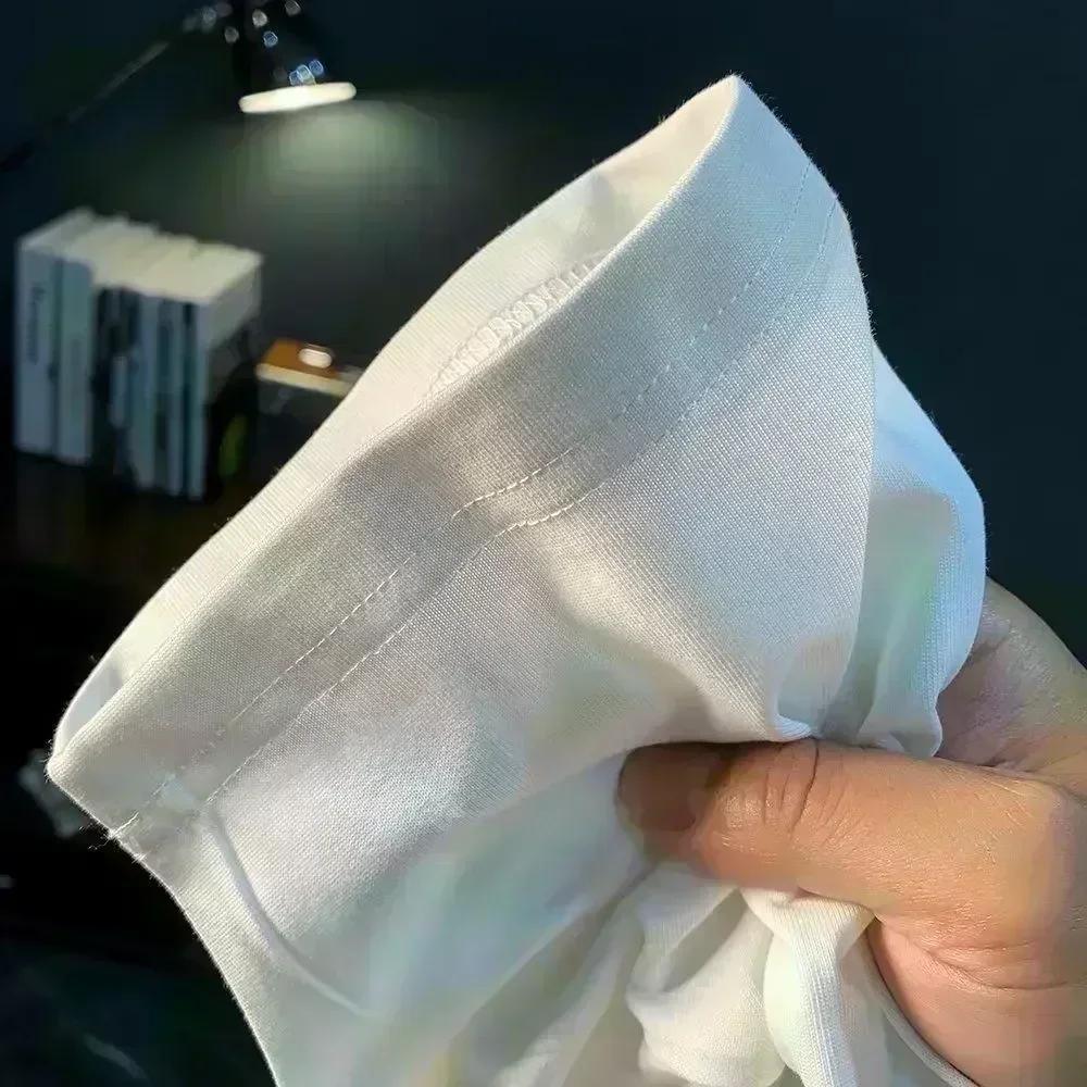 T-shirt pour homme en pur coton, impression numérique double face avec croix colorées, graphique uni