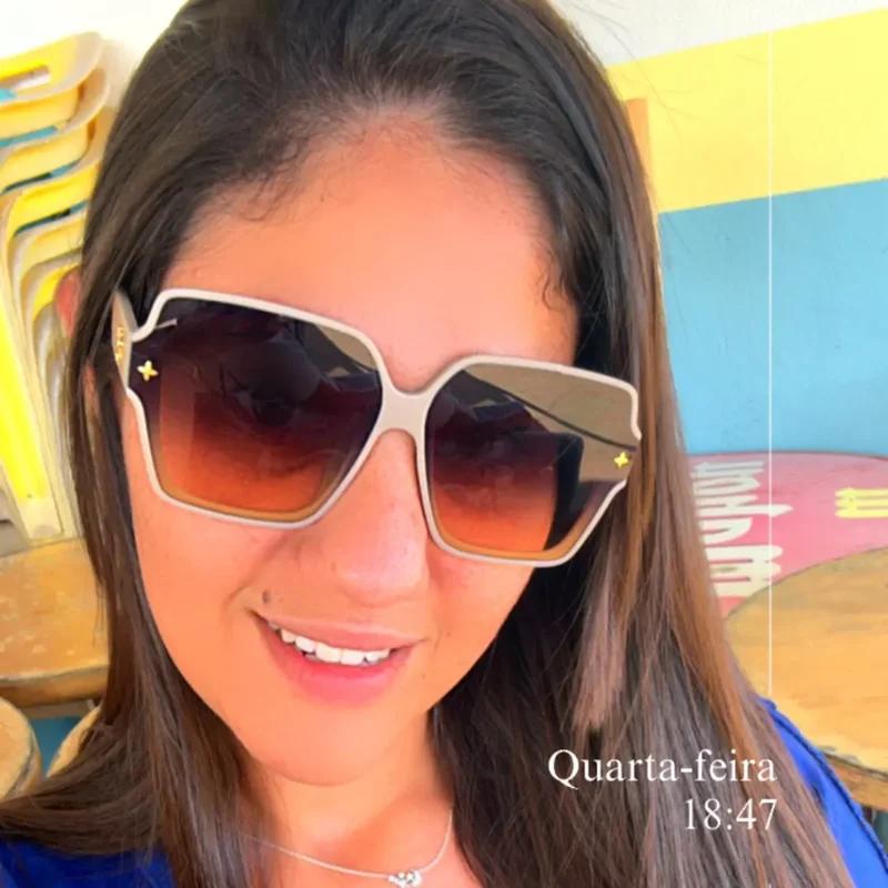 Lunettes de soleil à monture carrée pour femmes, Protection UV de luxe, grande monture assortie avec