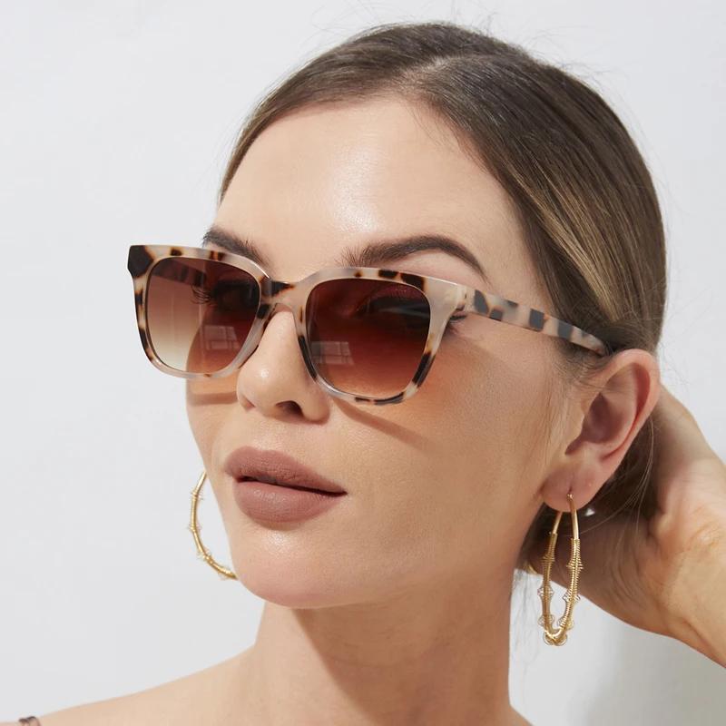 Mode femme à la mode petit cadre carré lunettes de soleil femmes Vintage marque bonbons lunettes de 