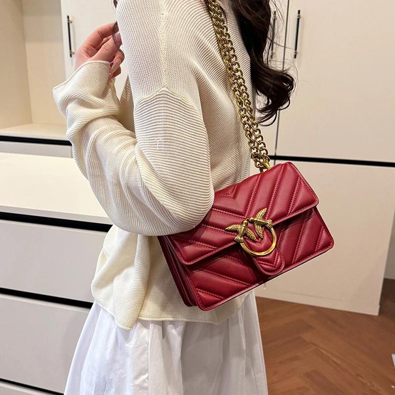 Sac bandoulière en toile pour femme : design moderne, sangle réglable, robuste pour les essentiels bébé