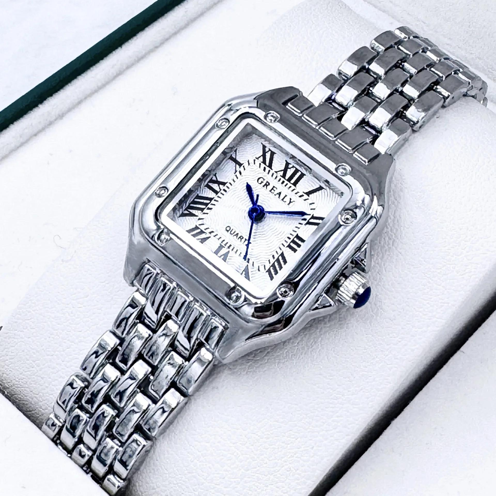 Nouvelles femmes montre lumière marque de luxe affaires or acier inoxydable dames mode montres à Qua