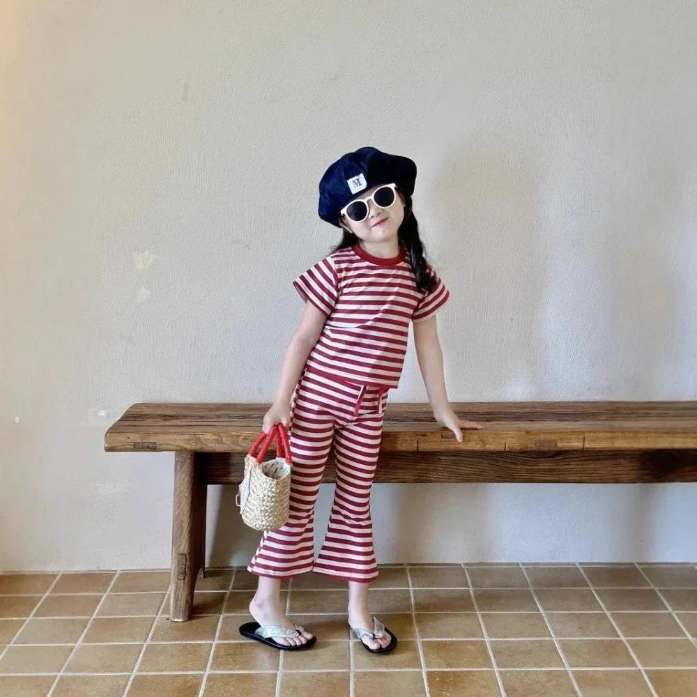 Costume rayé à la mode et tendance pour filles, T-shirt à manches courtes + pantalon évasé à cordon 