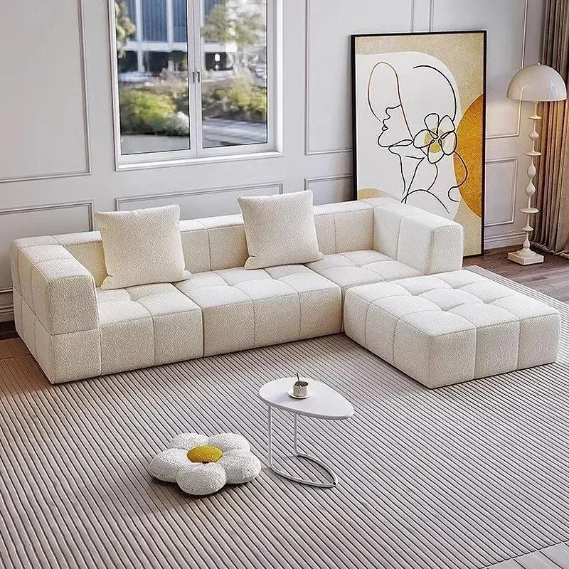 Canapé sectionnel modulaire en forme de L de couleur crème avec oreillers en peluche, canapé compres