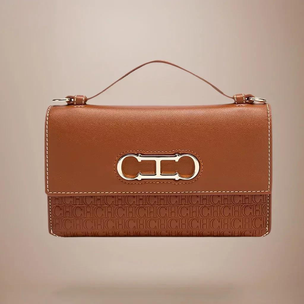 Sac à main en cuir premium CH avec monogramme en relief, fermoir métallique, poignée portable, silho