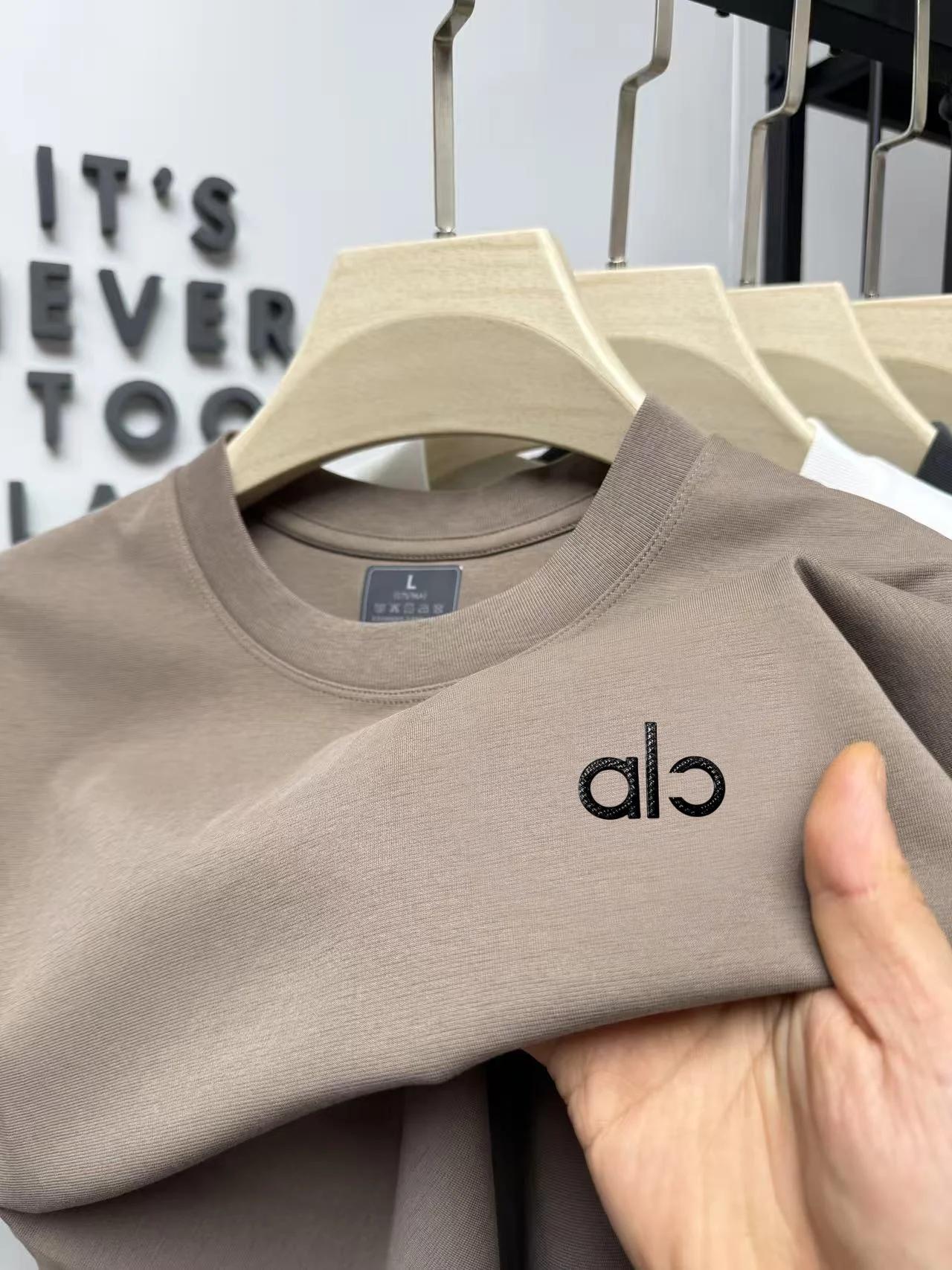 T-shirt à col rond avec badge lettres, nouvelle collection été, marque de mode de luxe, personnalisé
