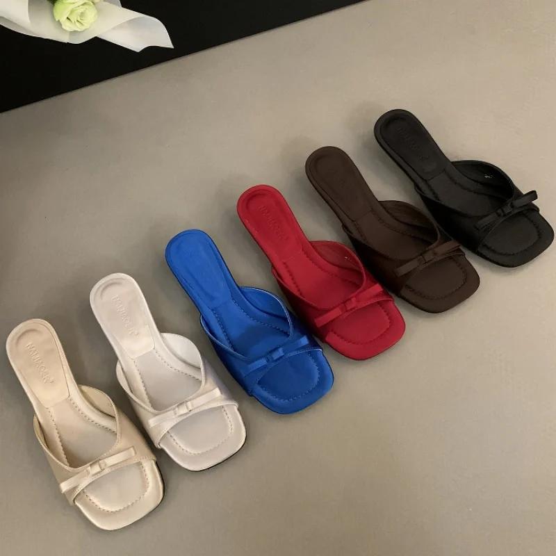 Bailamos 2025 nouveau confortable talon bas tête carrée sandales doux arc soie talon épais pantoufle
