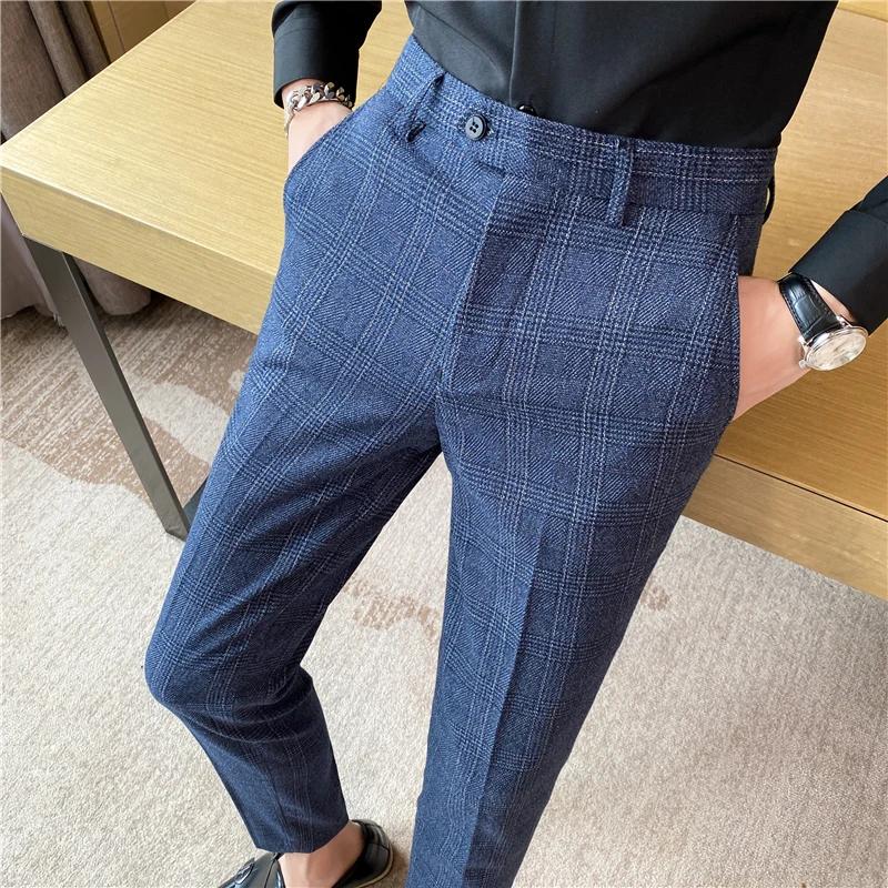 Les pantalons à carreaux pour hommes de printemps et d'automne sont tendance, à la mode, cool et pol