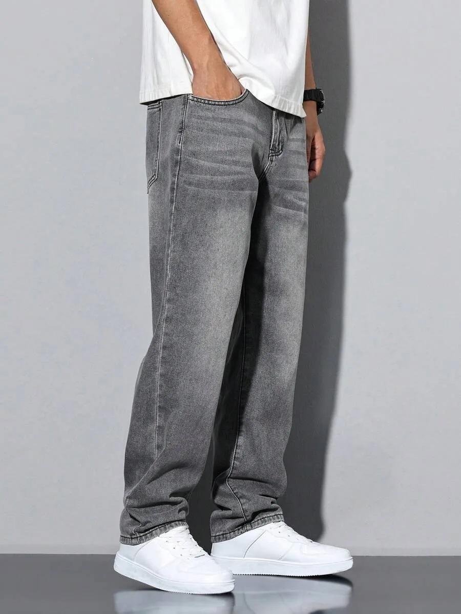 Jean gris slim droit pour hommes, design droit et simple, adapté à un usage quotidien en toutes sais