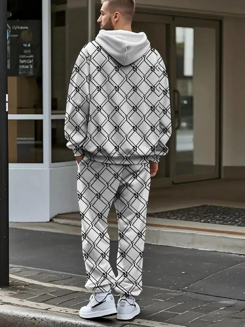 Le nouvel ensemble pour hommes pour le printemps et l'automne 2025 présente une impression de motifs