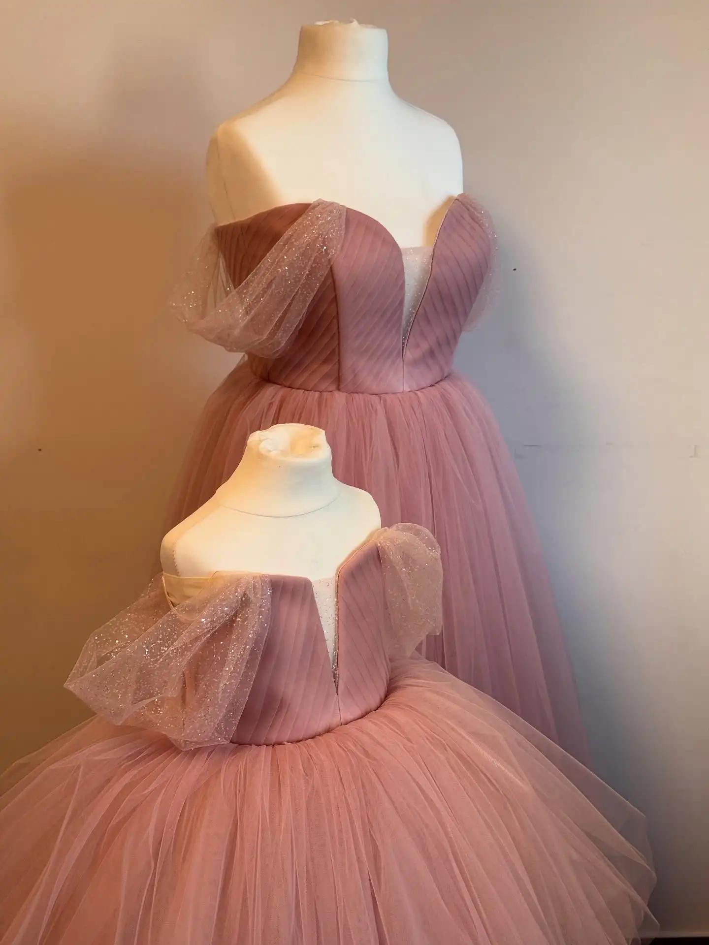 Robes trapèze en Tulle à volants rose poussiéreux, pour mère et fille, tenue de fête d'anniversaire,