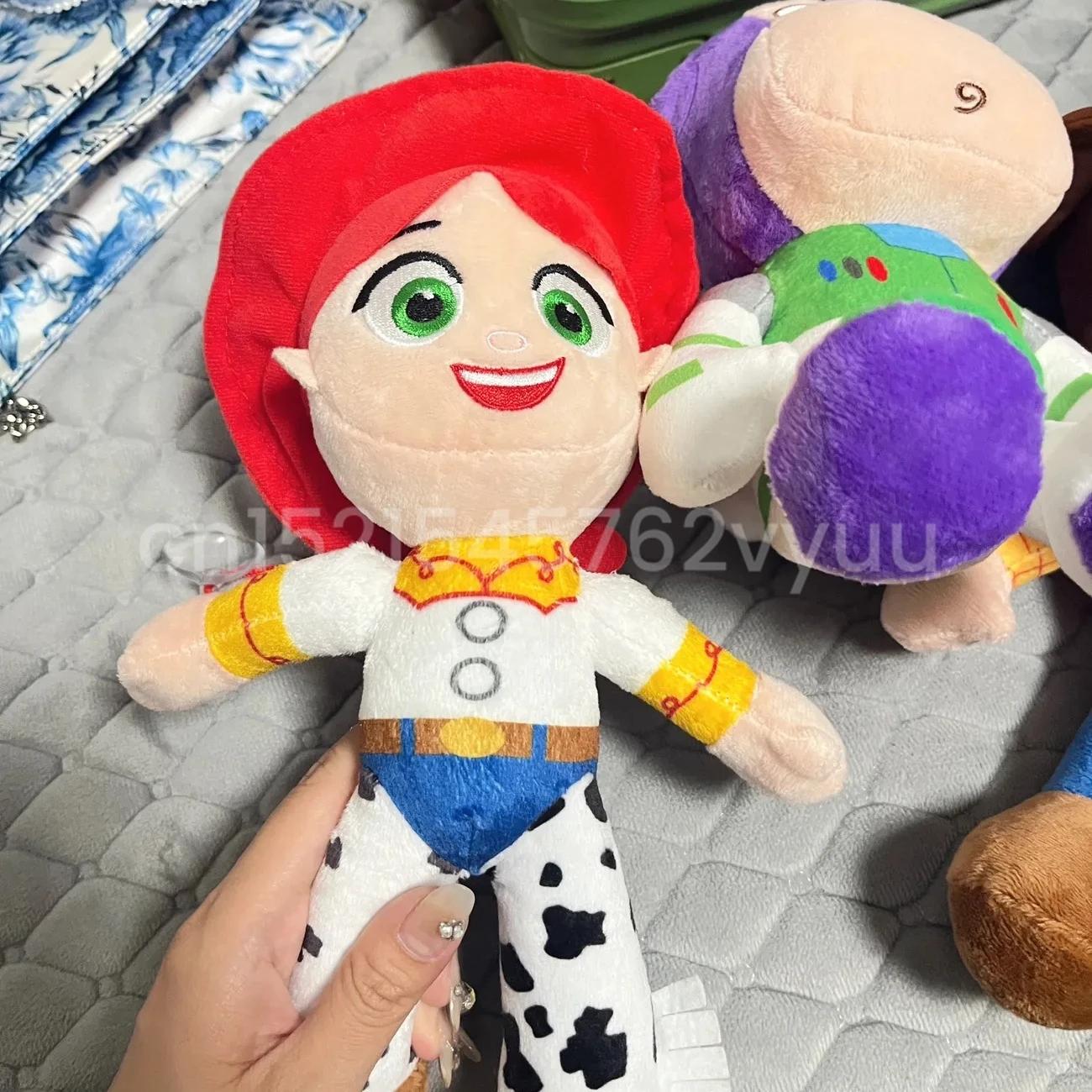 23 cm mignon Woody Buzz Lightyear peluche jouet belle peluche Anime Jessie peluches pendentif dessin