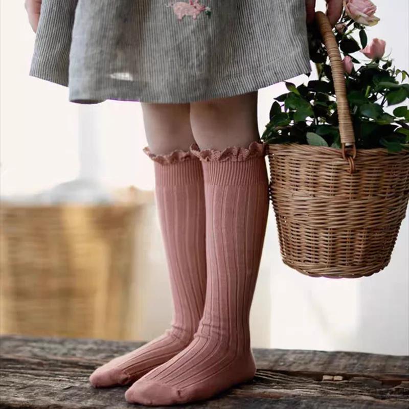 Chaussettes hautes à volants pour enfants, chaussettes longues en coton doux pour tout-petits, unifo