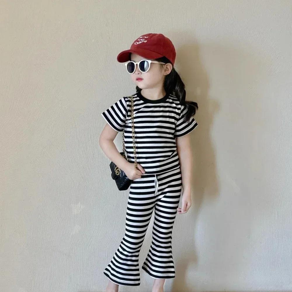 Costume rayé à la mode et tendance pour filles, T-shirt à manches courtes + pantalon évasé à cordon 