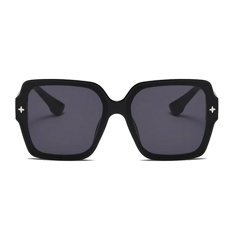 Lunettes de soleil à monture carrée pour femmes, Protection UV de luxe, grande monture assortie avec