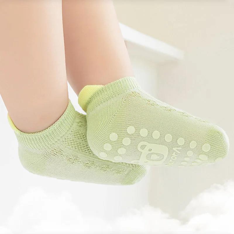 5 paires de chaussettes antidérapantes pour enfants, motif d'ours de dessin animé mignon, chaussette