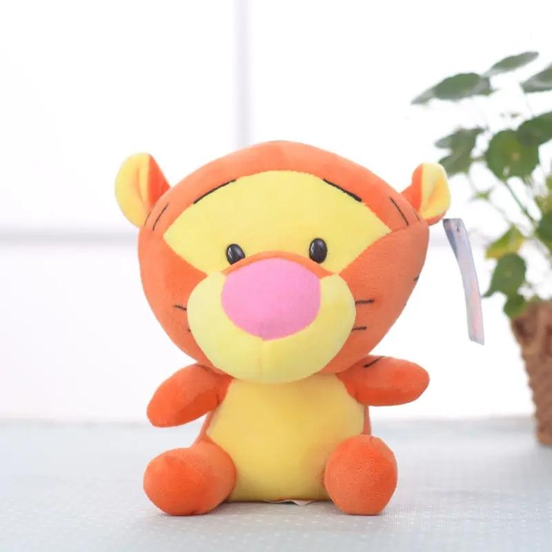 Dessin animé en peluche broche Winnie l'ourson Mickey Minnie tigrou cochon court peluche poupée poup