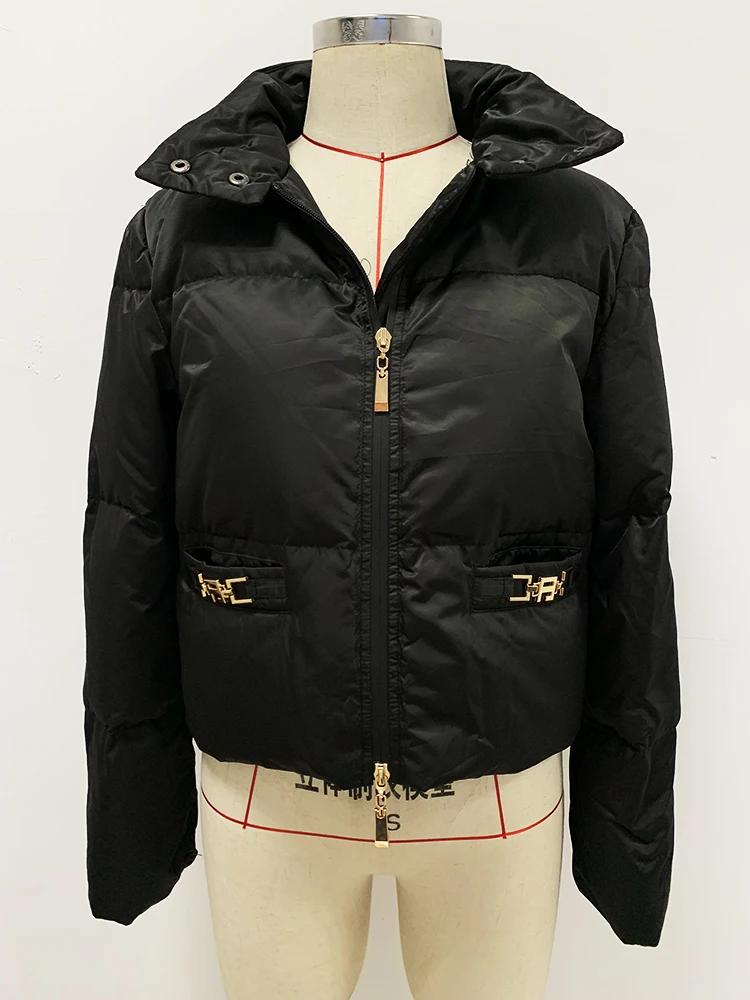 HIGH STREET Nouveauté 2026 Manteau de créateur Femme Coupe ajustée Doudoune blanche ornée de plumes 