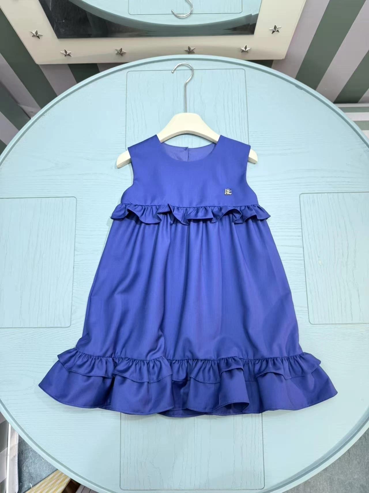 Une robe à la mode pour filles haut de gamme avec une nouvelle robe d'été à manches courtes en coton