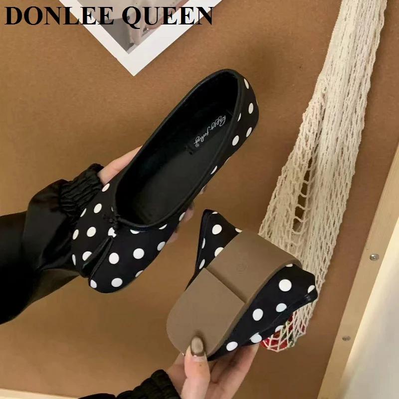 Chaussures plates élégantes de style coréen pour femmes, chaussures à bout fendu, chaussures de ball