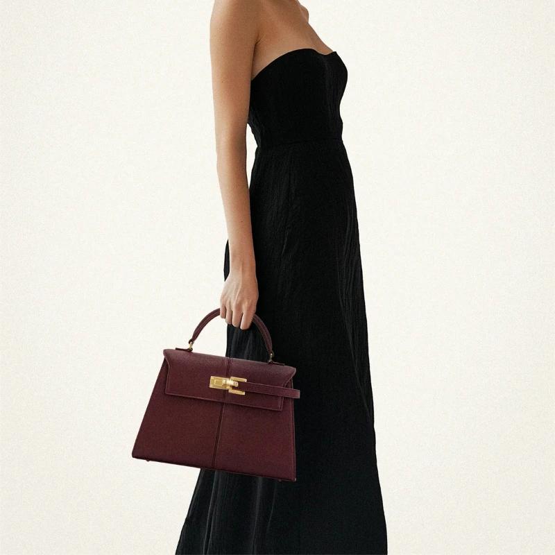Sac à main femme JW PEI Elise, design tendance 2026, nouveau sac bordeaux, grand sac carré bandouliè