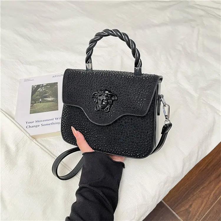 Sac bandoulière vintage en cuir pour femme – Sac à main tendance de créateur, petit sac carré à l'ép