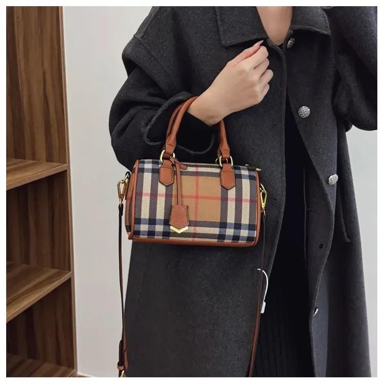Nouveau Sac à Main Classique à Carreaux 2026, Exquis et Tendance, Sac Décontracté de Luxe pour Femme