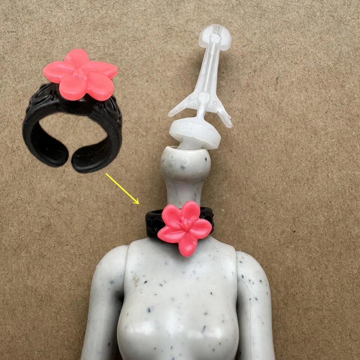 Accessoires pour poupées monstres : Boucles d'oreilles, Colliers, Bracelets, Vêtements, Robes, Jupes