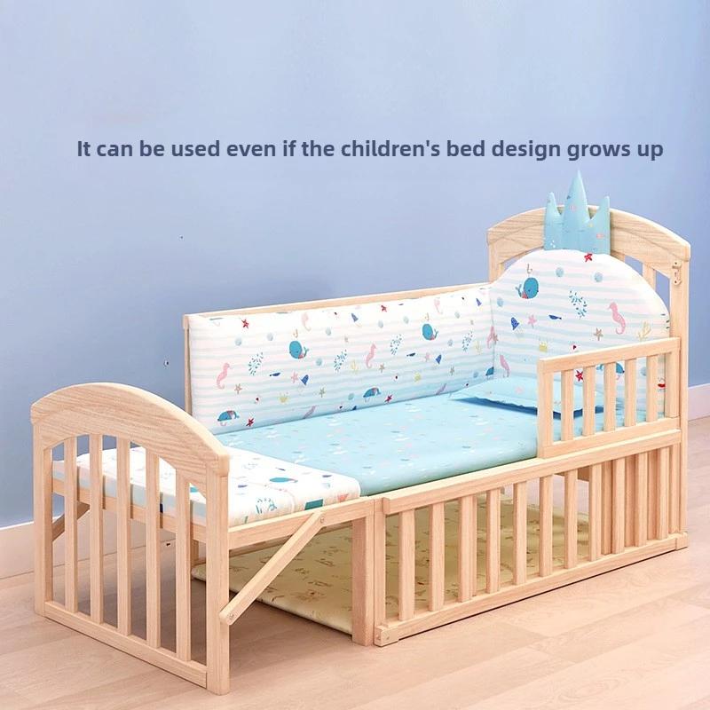 Lit bébé confortable, bois massif