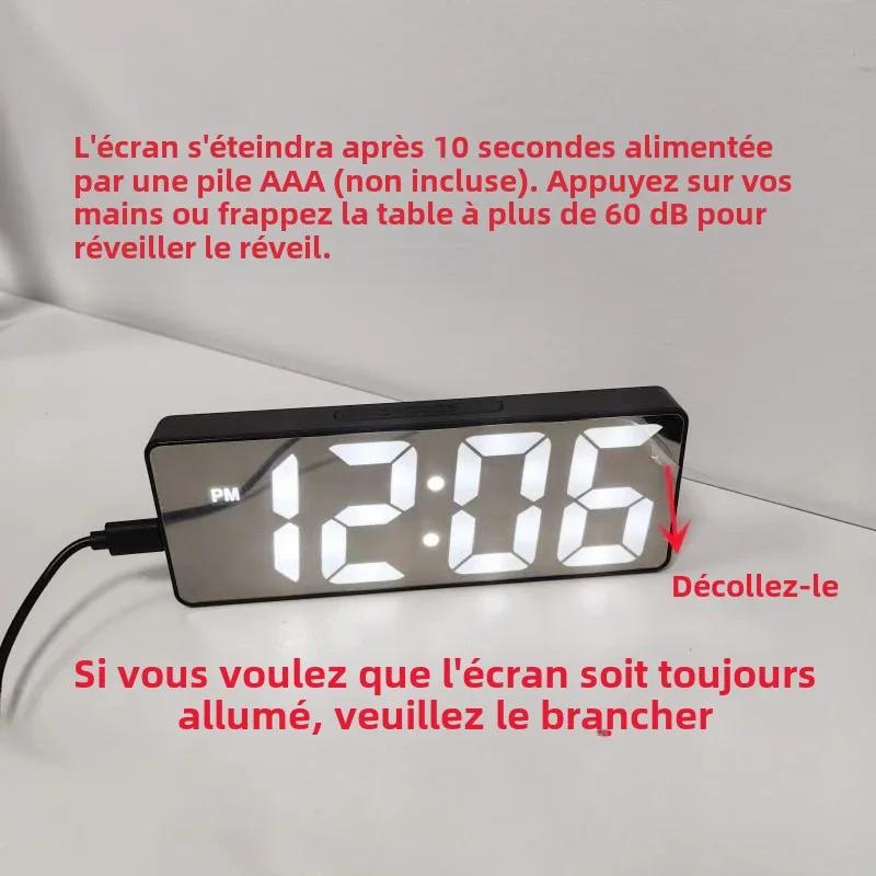Réveil numérique à commande vocale