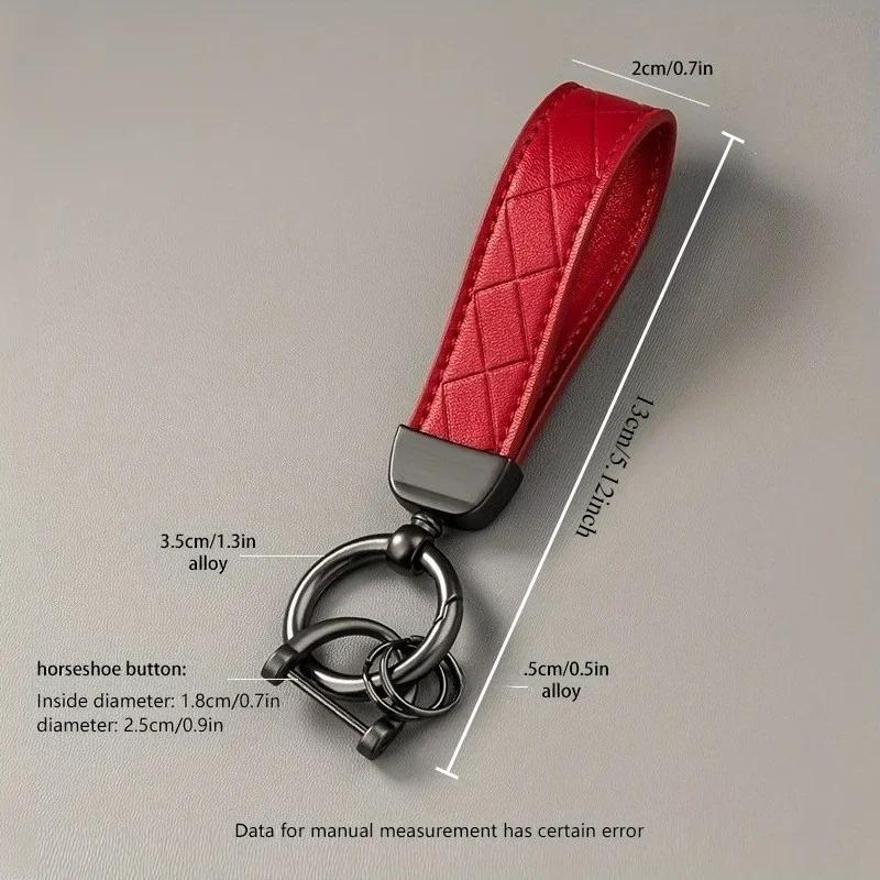 Un porte-clés de voiture pratique et élégant avec anneau en D - un pendentif tendance pour hommes et femmes à accrocher sur leurs clés de voiture