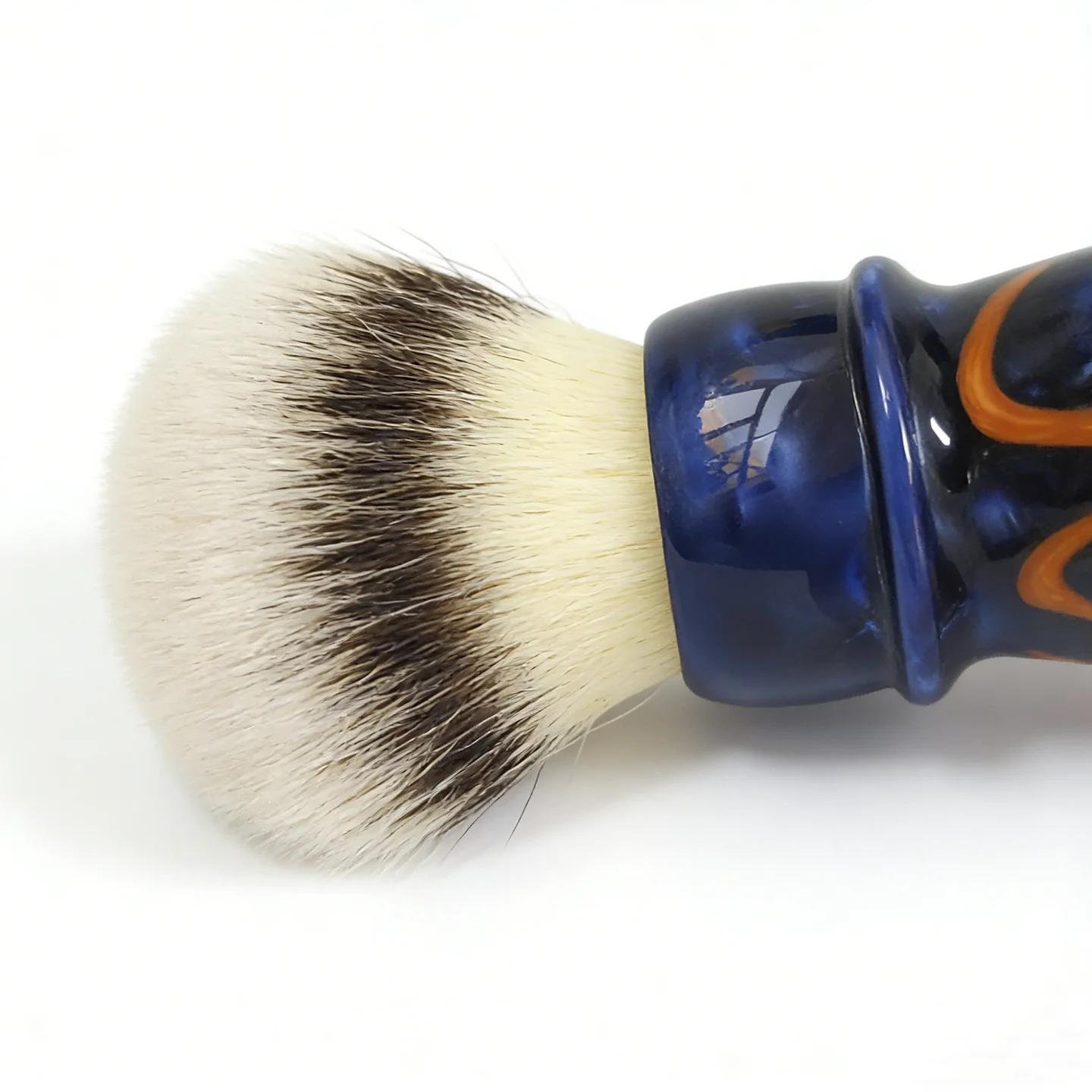 Pinceau à raser Dscosmetic EmberTwist CN6 en poils synthétiques et manche en résine pour homme