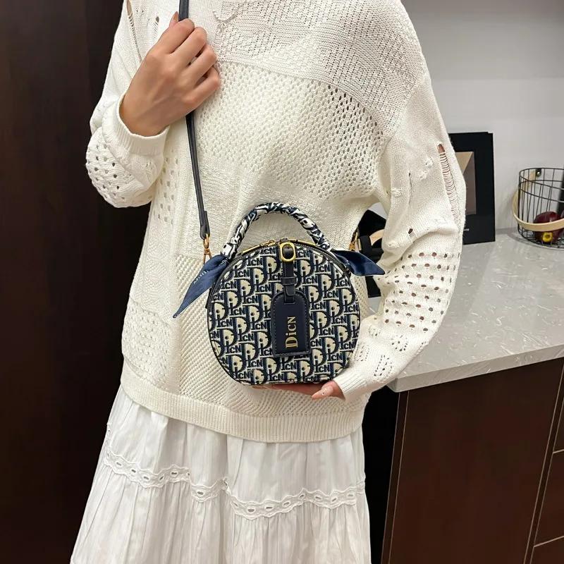 Sac à bandoulière jacquard brodé avec lettres, en soie, nouvelle collection 2025, tendance, petit sa