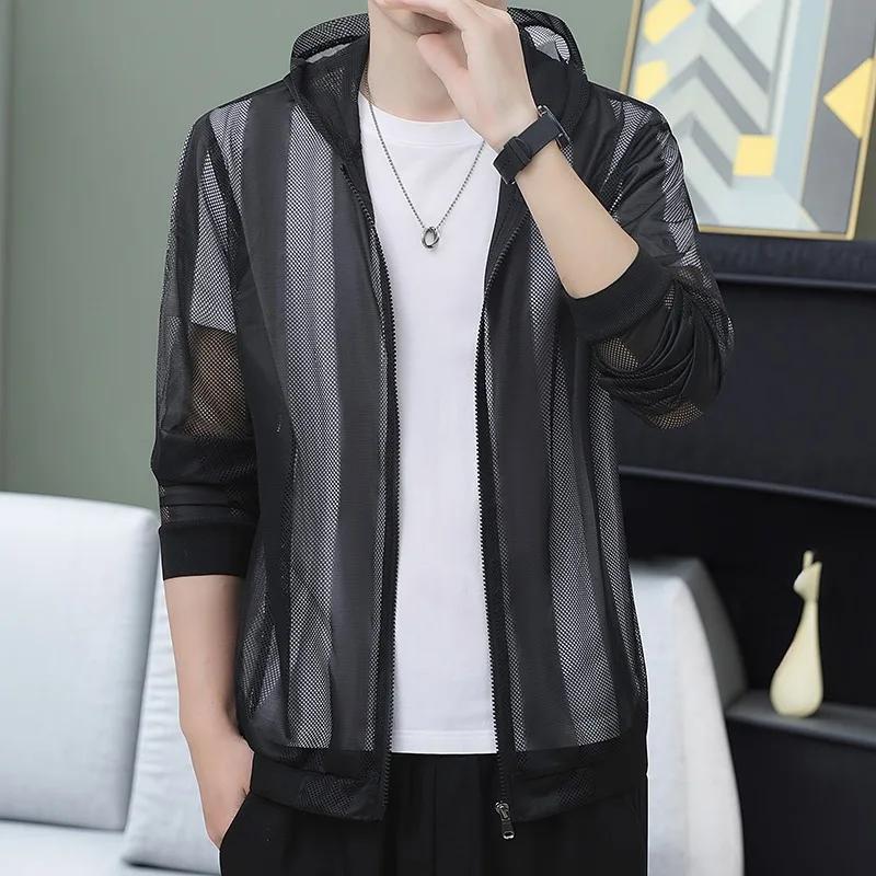 Les vêtements de protection solaire pour les jeunes avec des chapeaux et des vestes respirantes sont