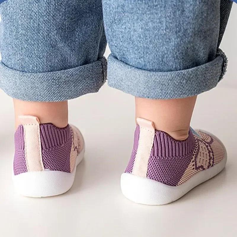 Chaussures antidérapantes et respirantes pour bébé, chaussettes de sol avec semelle en caoutchouc po