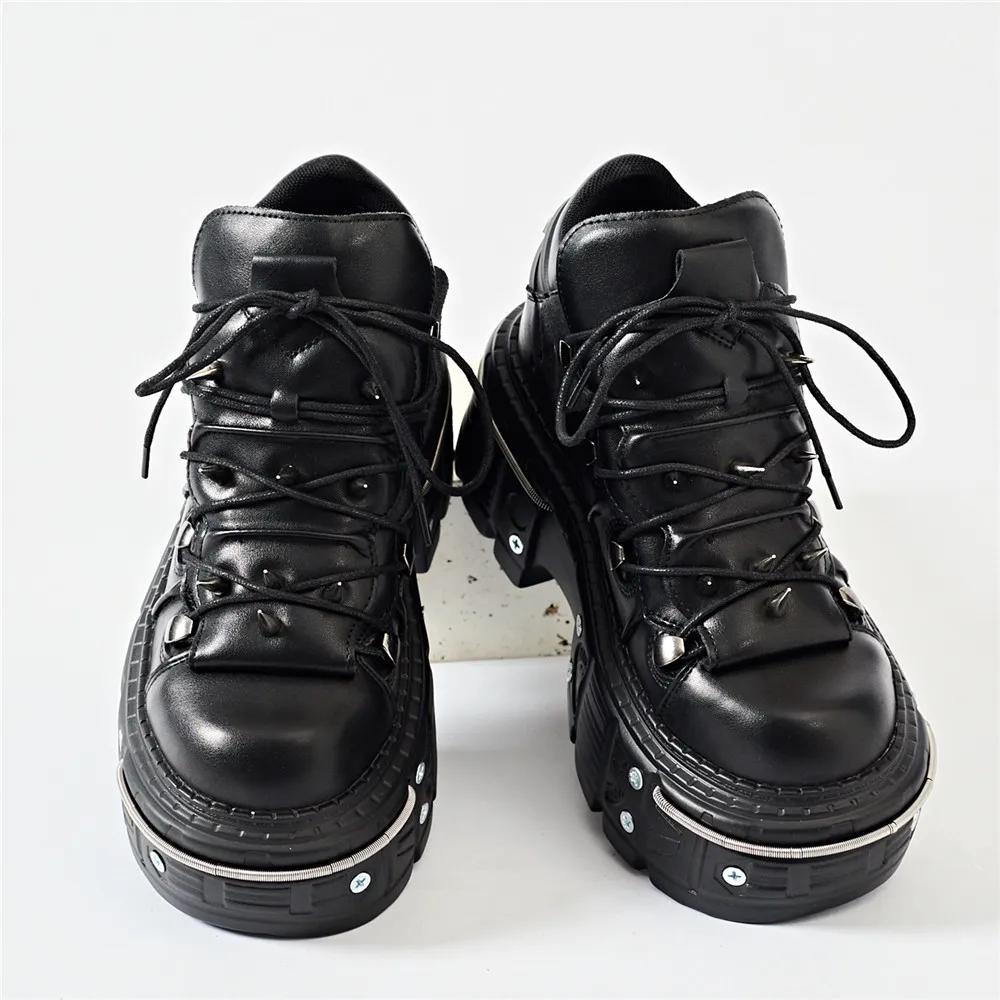 Punk femmes à lacets cheville Botas Mujer 2025 Rivet métal décoration bout rond fond épais bottes fe