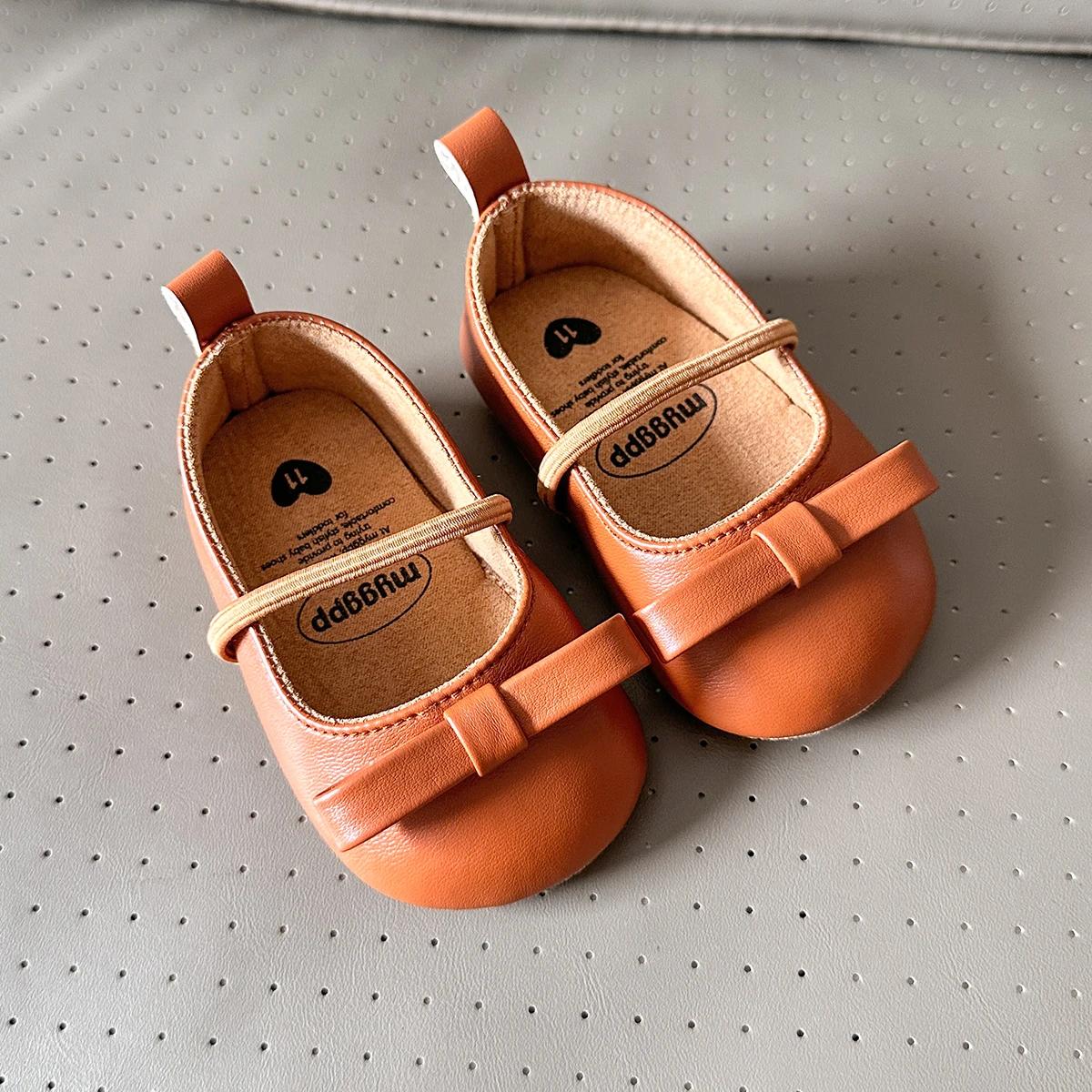 Nouvelles chaussures de bébé en cuir bébé garçon fille chaussures semelle en caoutchouc anti-dérapan
