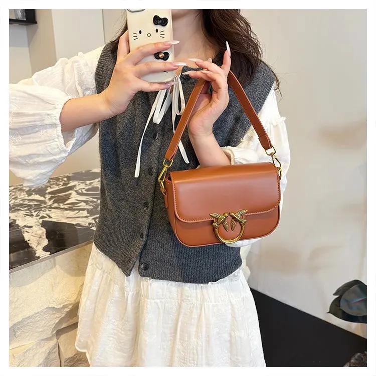 Sacs à couches élégants de marque de luxe pour femmes, sac bandoulière vintage simple, sac de banlie