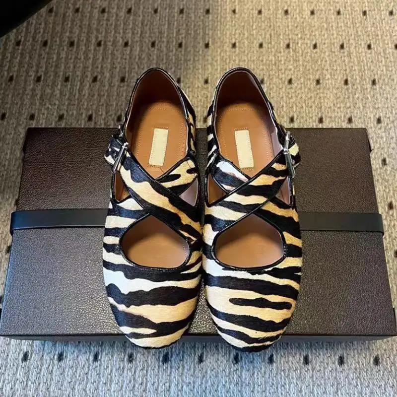 Chaussures plates Mary Jane en velours à bout rond de marque française, imprimé léopard, petites cha
