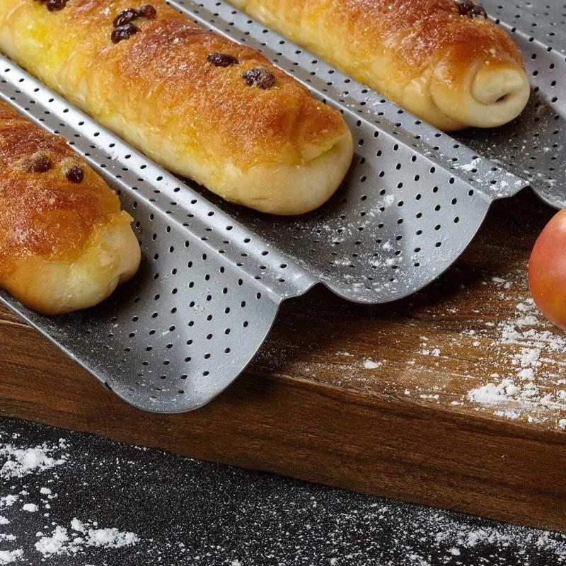 Moule à pain français perforé antiadhésif, poêle à Baguette en acier au carbone, pain français à 4 p