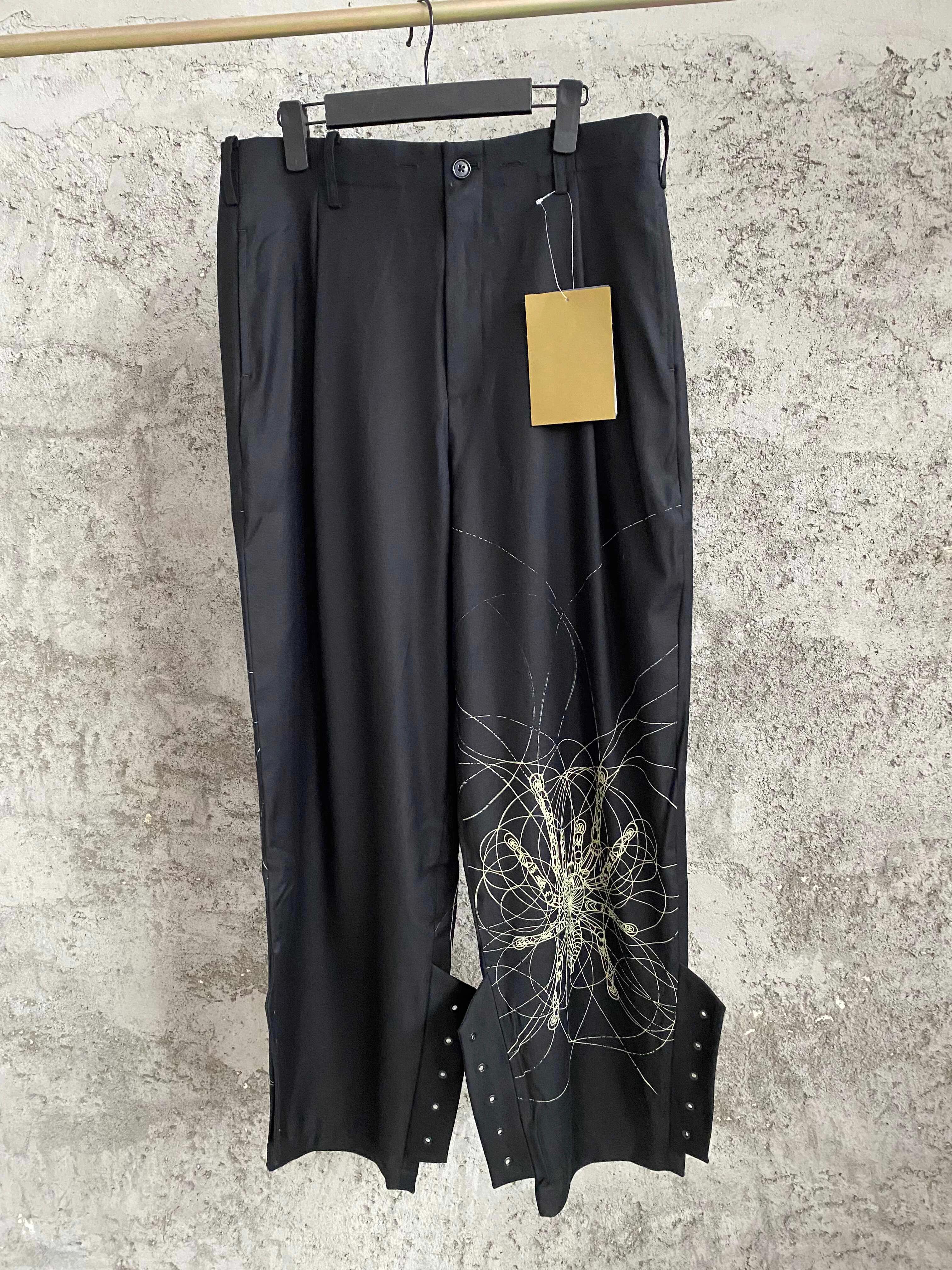 TOP-YAMAMOTO Collaboration de créateurs japonais Imprimé maison imprimé araignée Longues maigres
