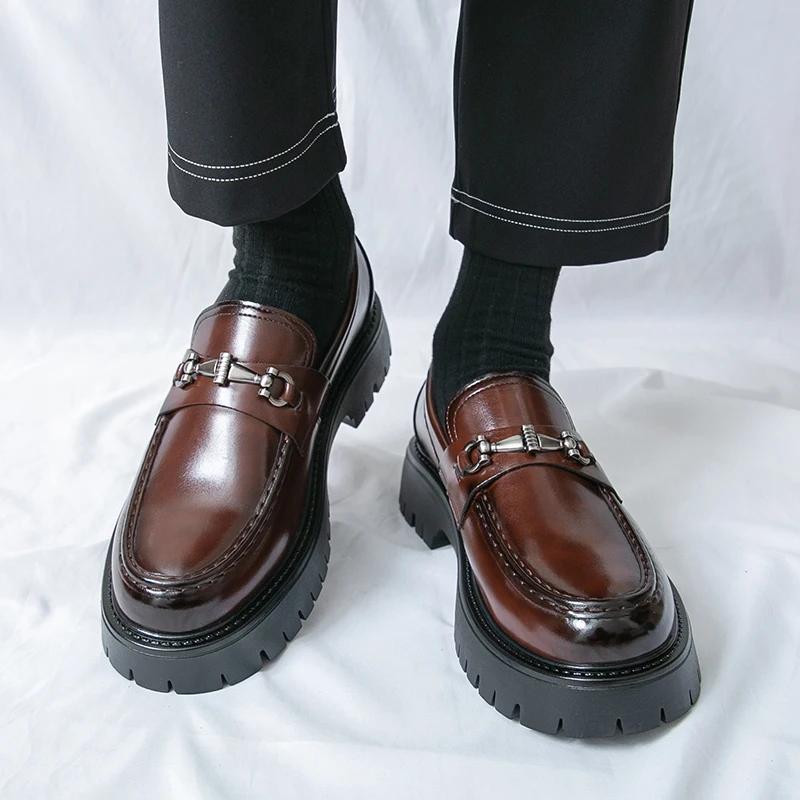 Marque en cuir sans lacet chaussures épaisses mocassins originaux décontractés hommes mode affaires